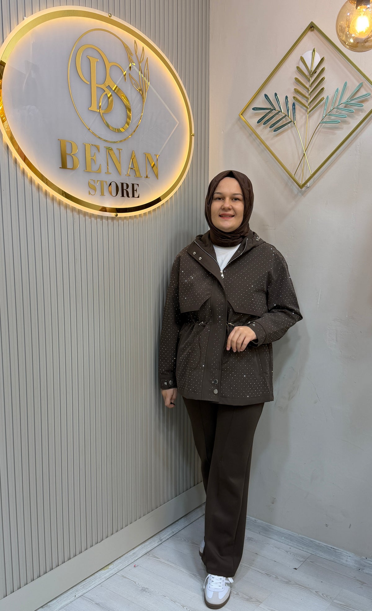 TAŞLI KAHVERENGİ CEKET