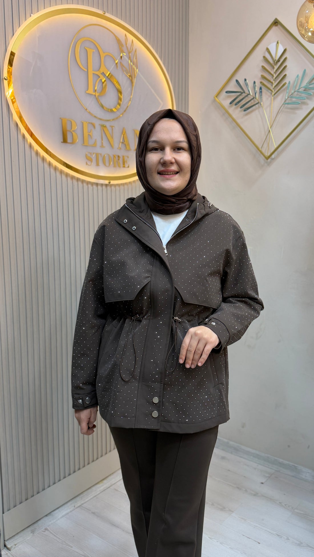 TAŞLI KAHVERENGİ CEKET