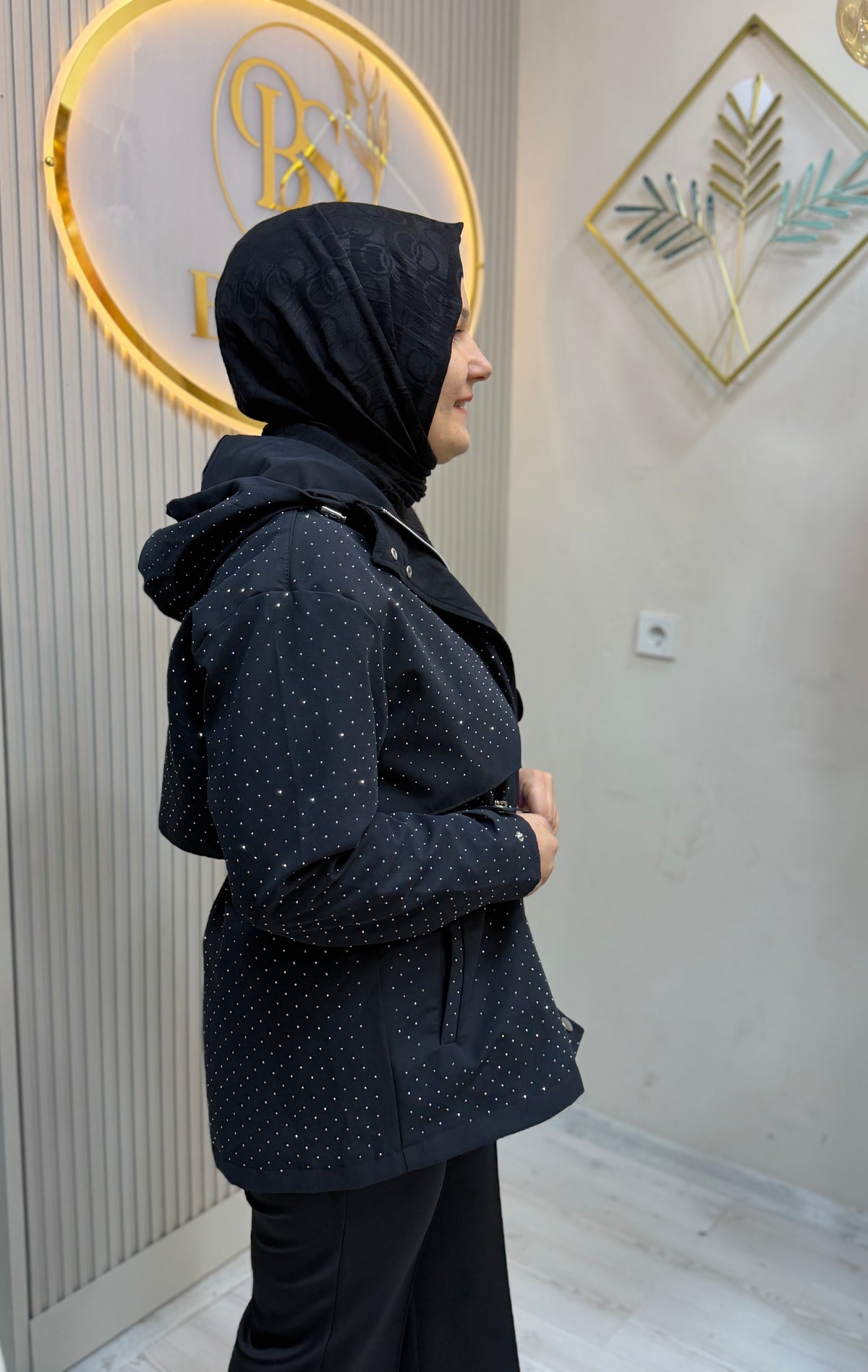 TAŞLI SİYAH CEKET