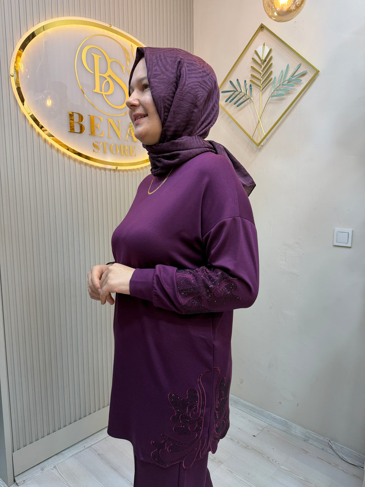 LARA MÜRDÜM TAKIM