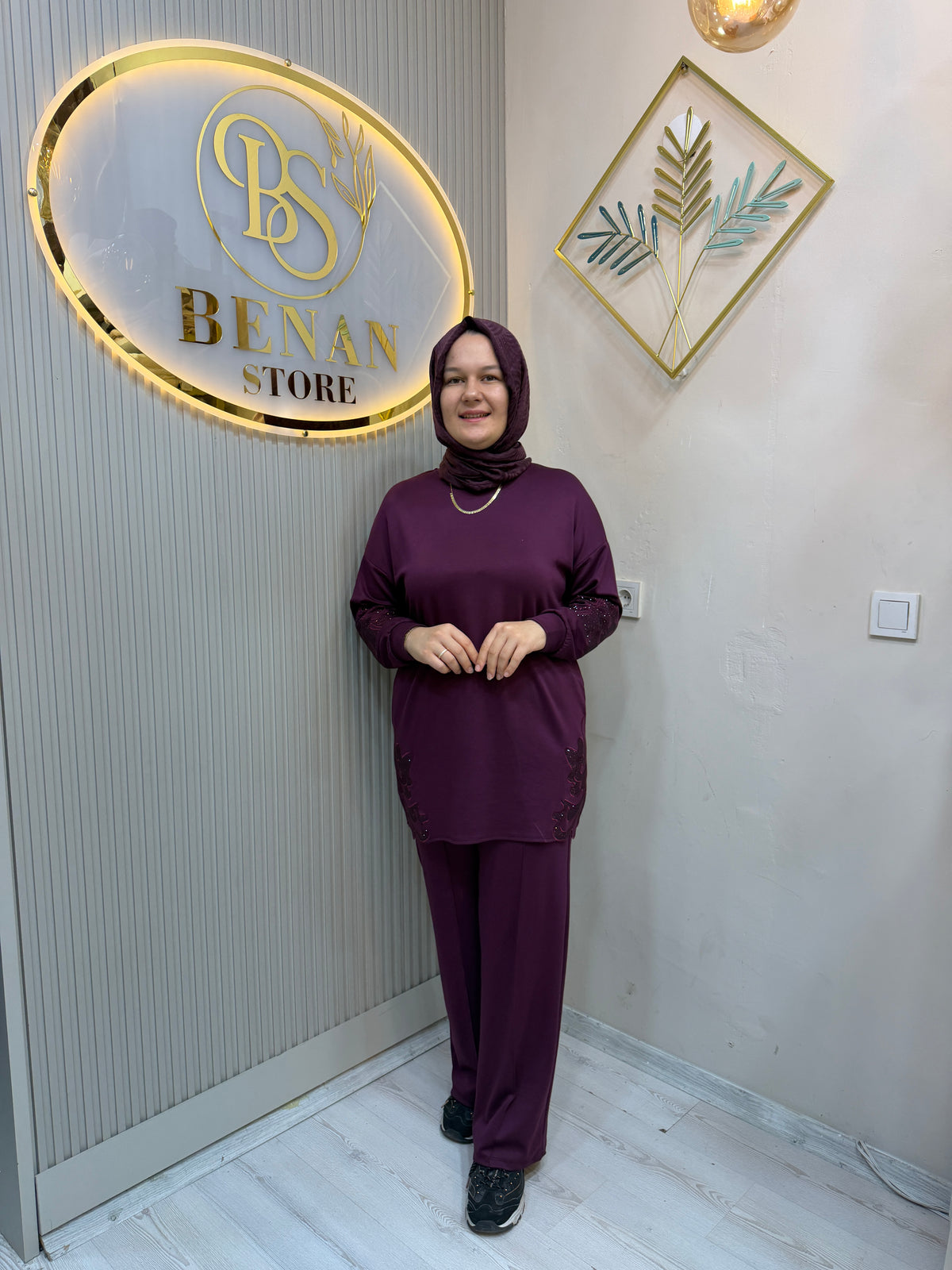 LARA MÜRDÜM TAKIM